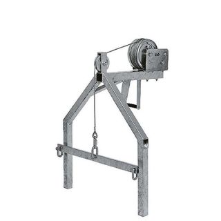 Hand winch 20m with support frame for debris pipes